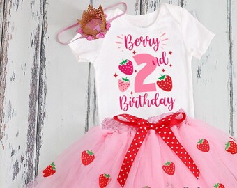 Deux adorables tenues d'anniversaire fille | Robe d'anniversaire fraise | Tutu sablé aux fraises | Tenue d'anniversaire d'été | Cadeau 2e anniversaire bébé