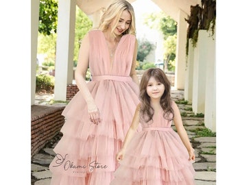 Robes assorties rose poudré pour maman et moi, tenue maman et moi, tenues assorties, tenue de famille, robes en tulle maman et moi, cadeau de fête des mères