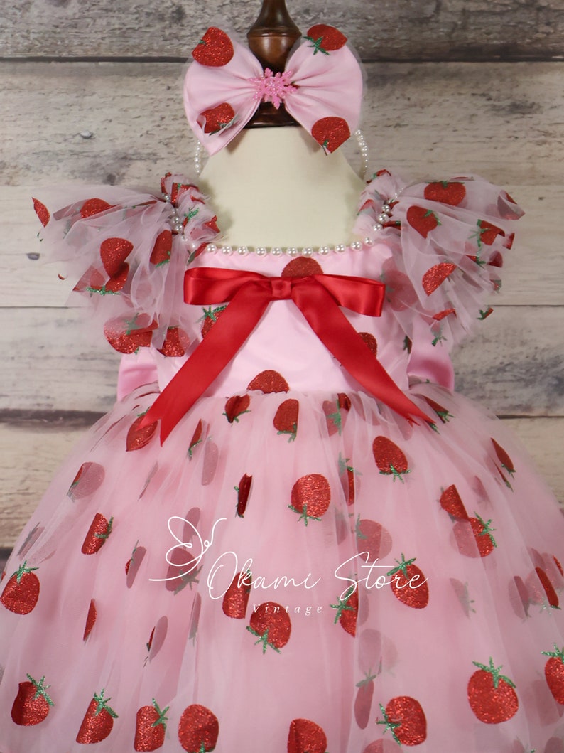 Berry First Birthday Outfit, Personalized Baby Girl Strawberry Clothes Set, Sweet One Baby dress, Baby Shower Gift, Cake Smash Photoshoot image 6