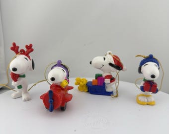 Lot of 4 Vtg Whitmans Candy Snoopy PVC Ornaments Figures Peanuts Christmas Pilot