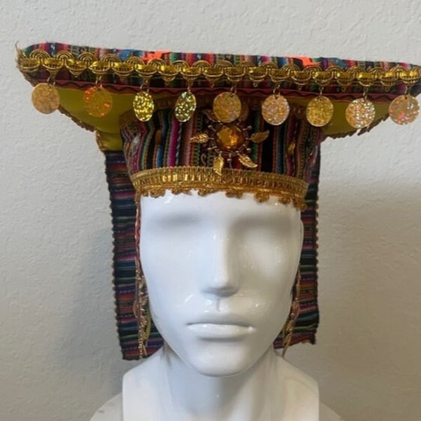 Chapeau de fête de la reine inca péruvienne