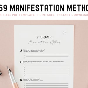 Könnte beinhalten: Druckbare 3-6-9 Manifestationsmethode Arbeitsblatt mit einem Schwarzweiß-Design. Das Arbeitsblatt enthält einen Abschnitt zum Aufschreiben, was Sie manifestieren, Ihre Absichten und das Ergebnis. Das Arbeitsblatt ist 8,5 x 11 Zoll groß.
