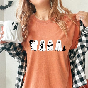Comfort Colors T-Shirt\ Сute Ghost Cat T-Shirt, Halloween Cat Tshirt, Black Cat Shirt, Ghost Cat Halloween Shirt, Cat Lover, Funny Ghost Cat