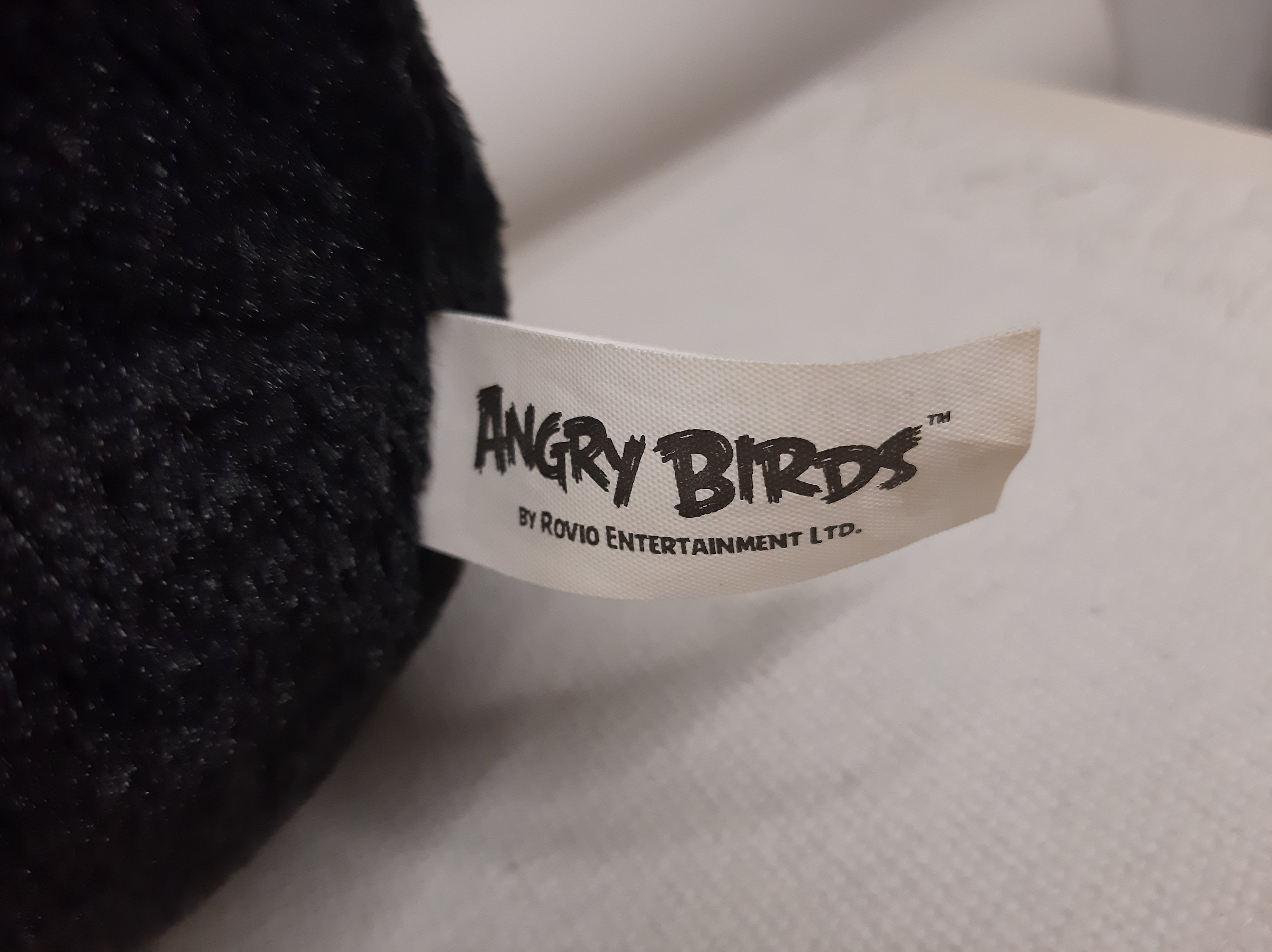 Peluche ANGRY BIRDS - Oiseau Noir (The Blues) - 25 Cm - Velours - Neuf Avec étiquette