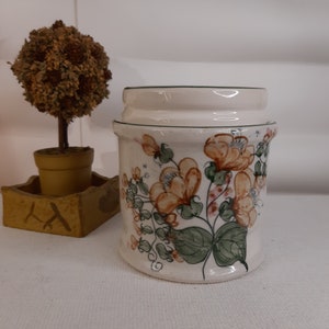 Glazed ceramic pot-box with flowers, Hand painted, Portuguese ceramics