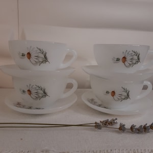 Set mit 4 Tassen und Untertassen, Arcopal, Daisy, 1970, Vintage