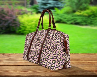 Pink Leopard pattern Waterproof Travel Bag, Weekend Bag, Waterproof Shoulder Bag, Holiday Duffel Bag, Flight Bag