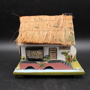 Pauline Ralph Music Box The Post Office MM03