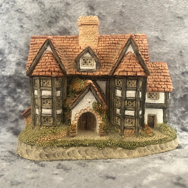 David Winter Cottage, Shirehall.  Collectible British hand painted Tudor house