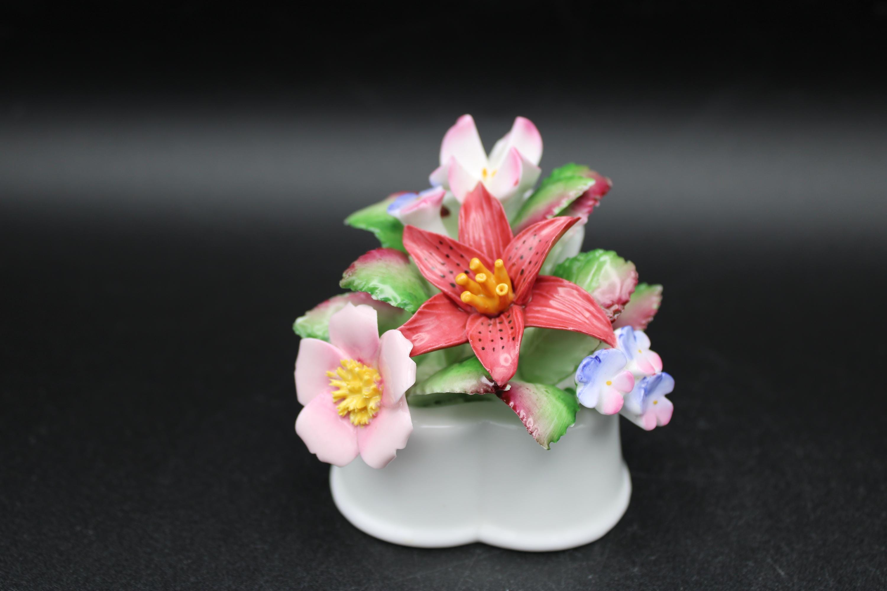 新品⭐︎希少ロイヤルドルトン バラの陶花 ローズ 新品⭐︎希少