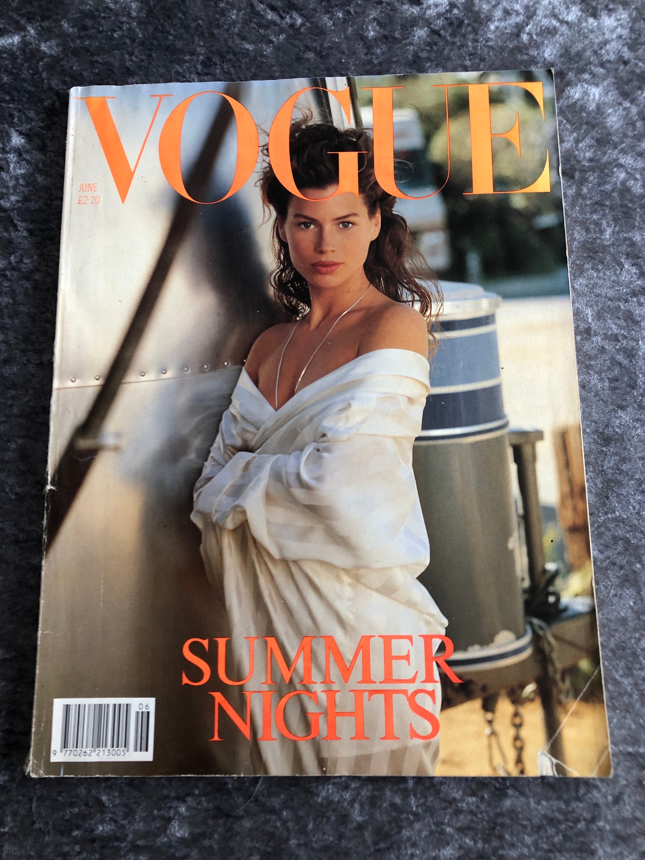 額装済/Vogue Rose Red August 1956/ヴォーグ/ポスター