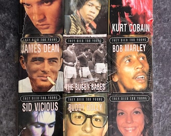 Zestaw miniaturowych książek o gwiazdach, które umarły przedwcześnie x 9