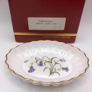Vintage Spode "Campanula" fint benporslin räfflat ovalt sött kött / prydnadsfat