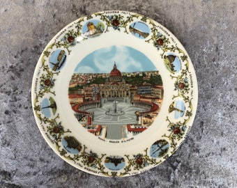 Vintage Souvenir Plate from Rome, Italy.  Collectible plate