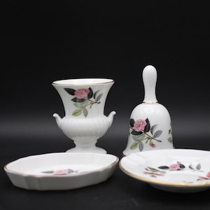 Wedgwood Hathaway Rose Set