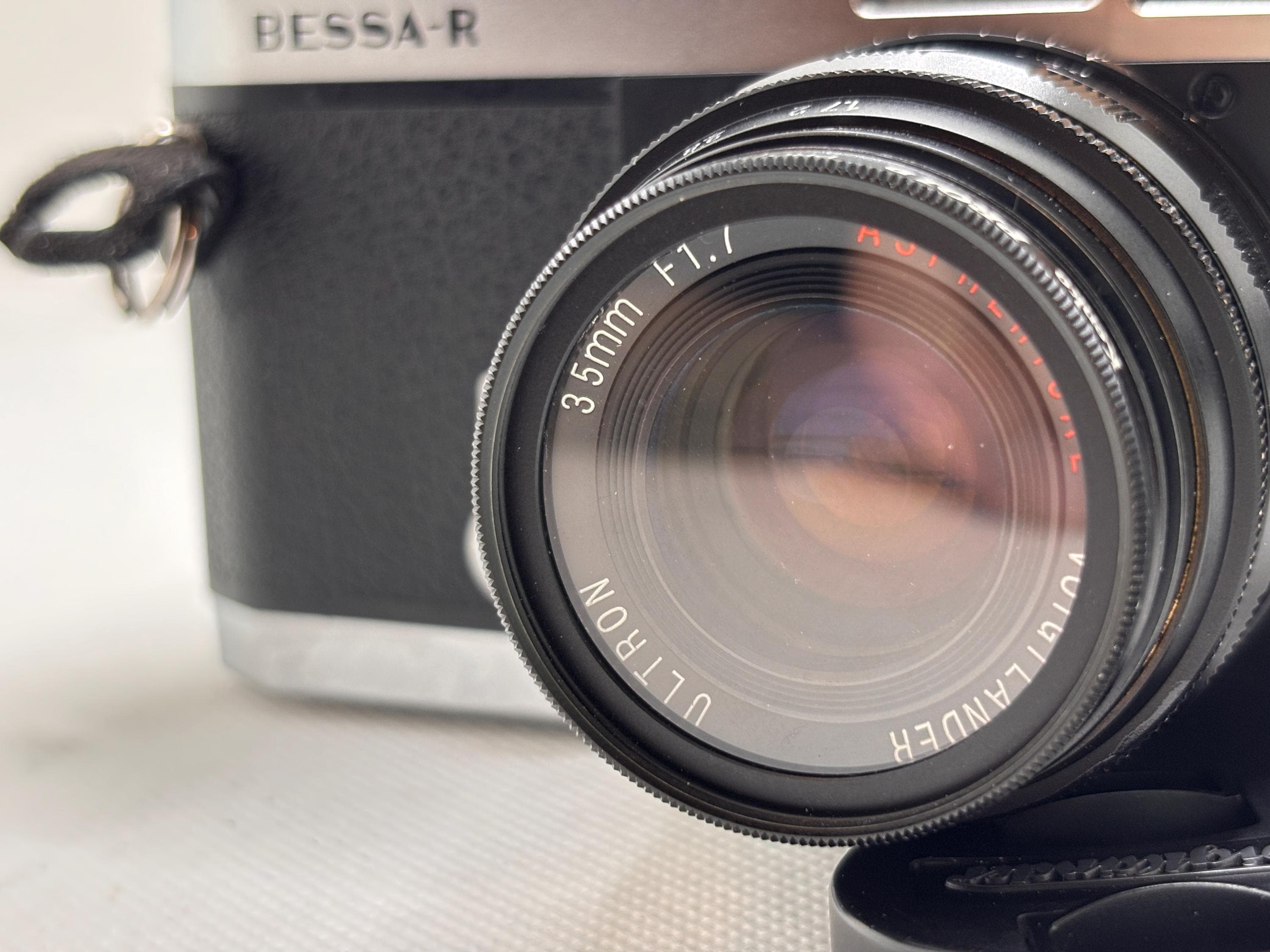 Voigtlander Bessa R Rangefinder Camera With Ultron 35mm F1.7 Lens