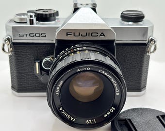 Fujica ST605 Vintage 35 mm-filmcamera met 50 mm-lens en vintage riem - [GETEST]