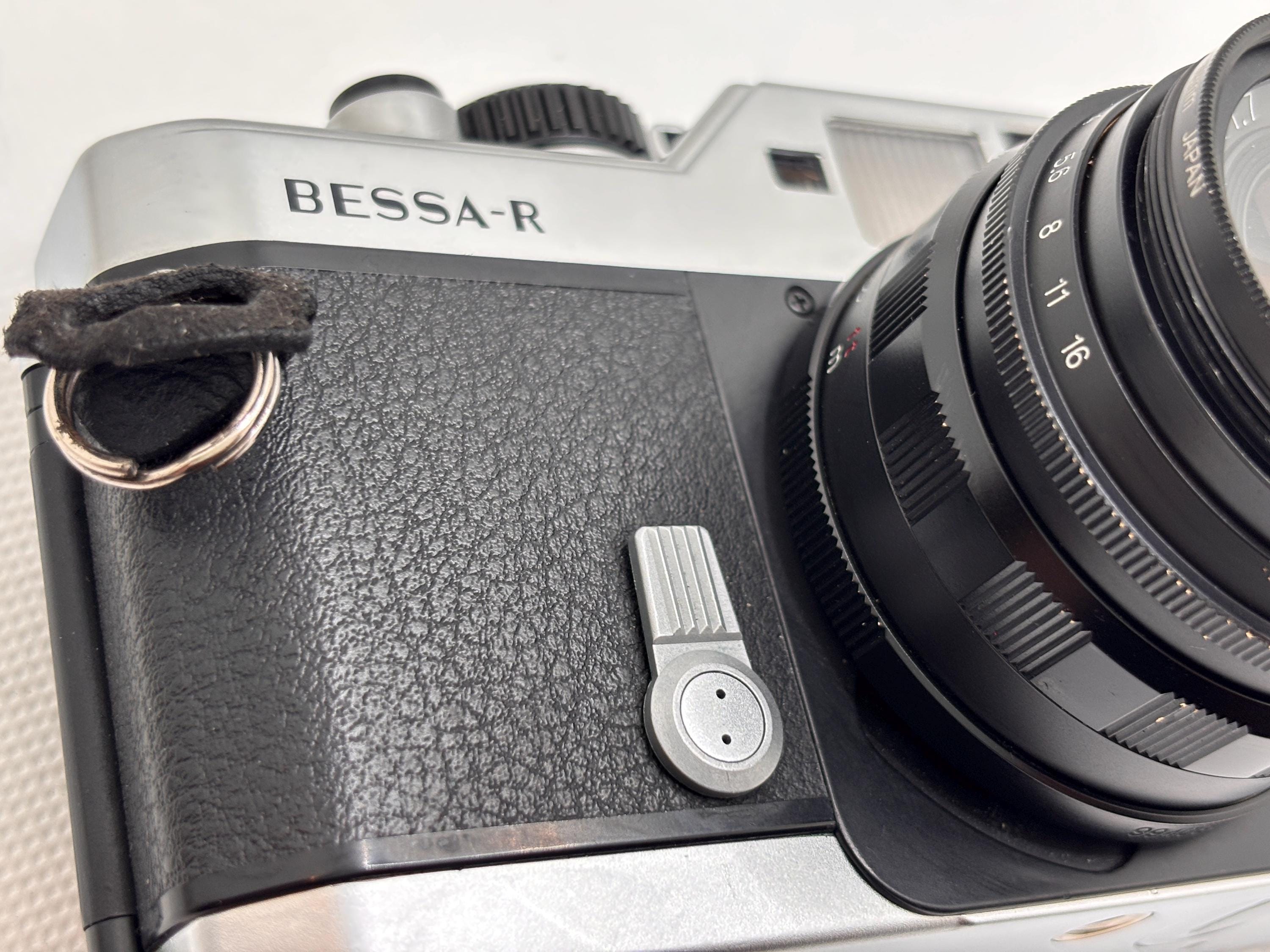 Voigtlander Bessa R Rangefinder Camera With Ultron 35mm F1.7 Lens
