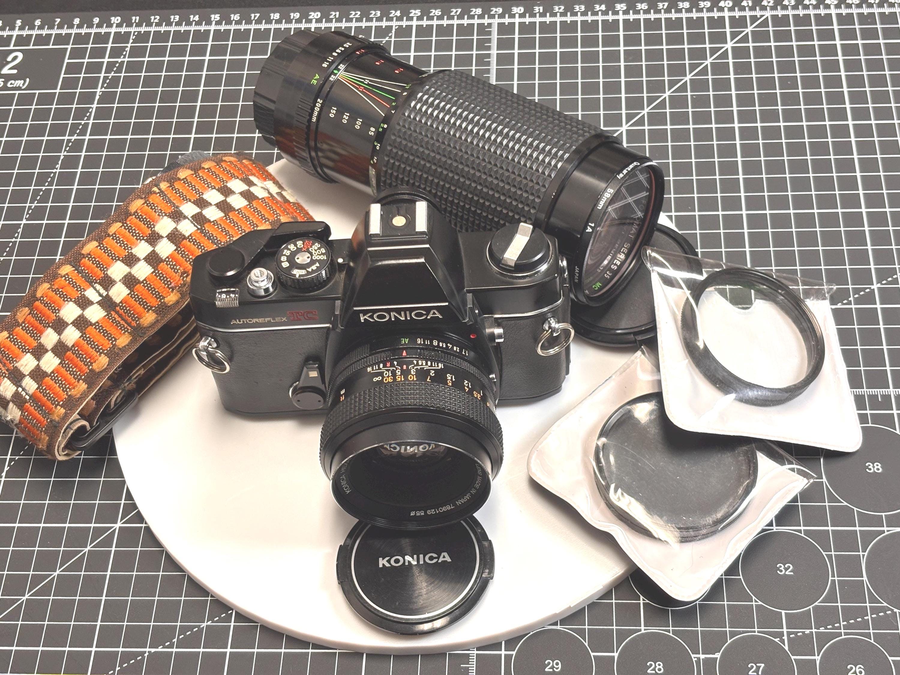 KONICA AUTOREX 自動露光式 35mm フル/ハーフ切替 フィルムカメラ 一眼