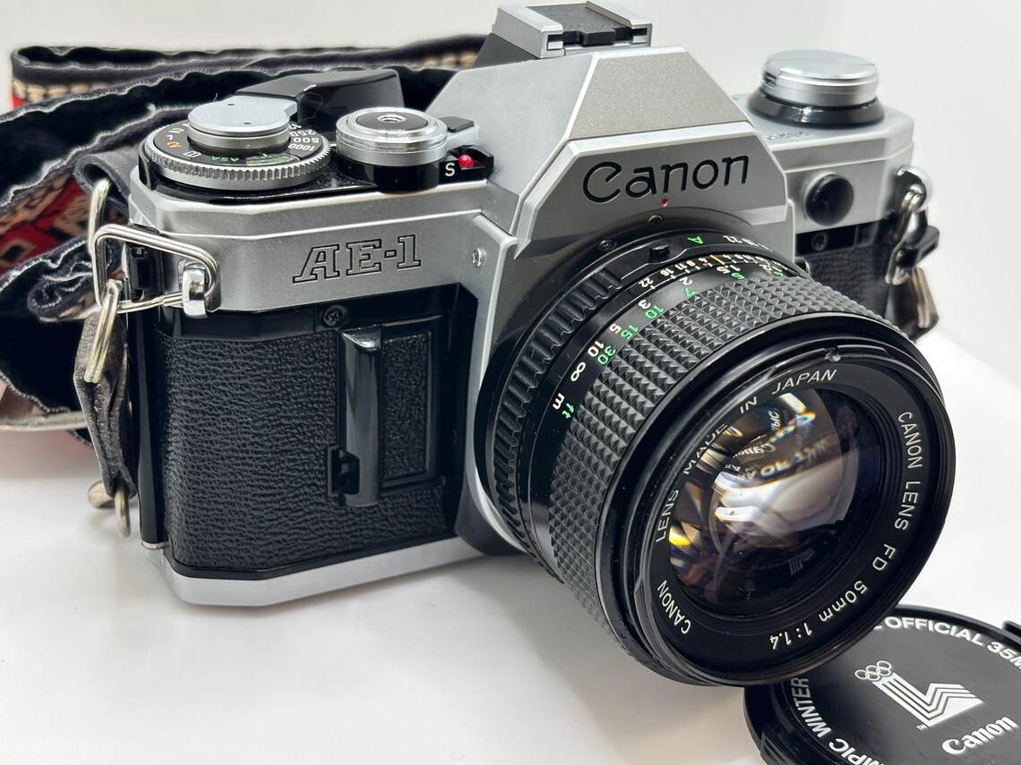 Canon AE-1, photo 2 of 5