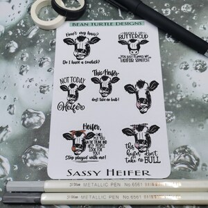 Sassy Heifer / Bean Turtle Designs / Autocollants