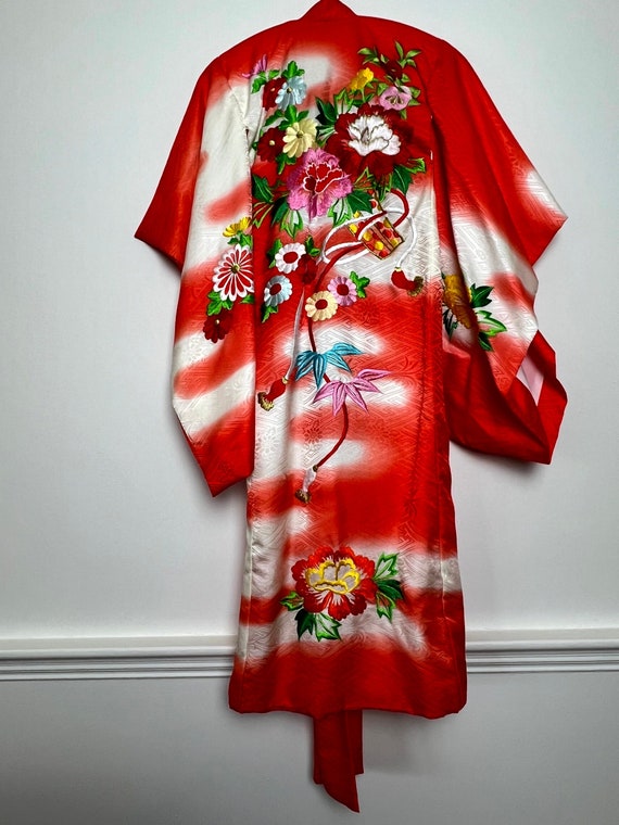 Child's Japanese Silk embroidered Kimono