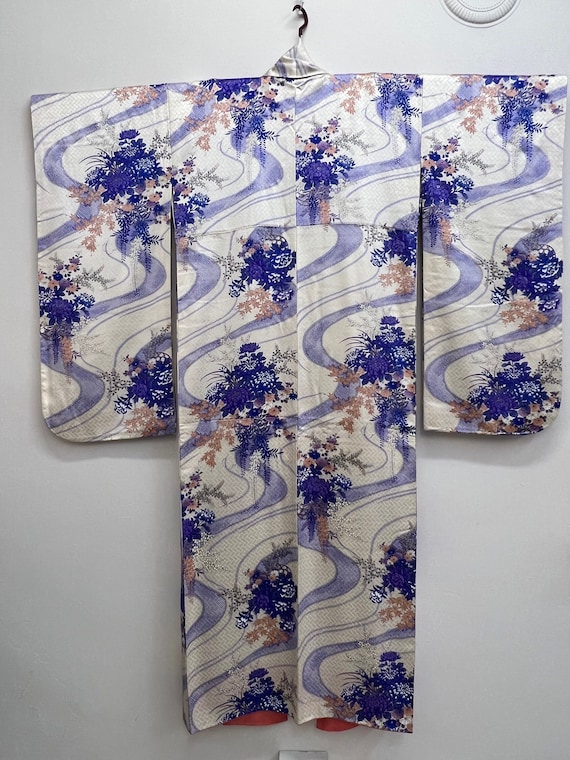 Antique Silk Japanese Furisode Kimono