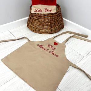 Little chef apron, pedsonalized Apron and Hat Set, Heart embroidery toddler apron set, Girls Apron, Toddler apron, mini chef,apron, Chef