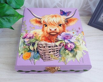 Adorable Highland Cow wood decor box.