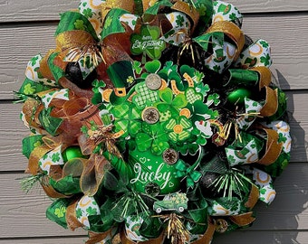 Happy St. Patrick&#39;s Day Lucky Flower Pot Wreath