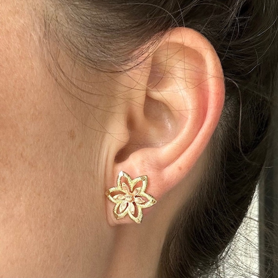 Vintage 14kt Yellow And Rose Gold Mini Flower Stu… - image 1