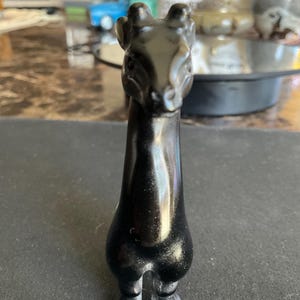 Scultura di giraffa in ossidiana nera/Scultura di giraffa in cristallo
