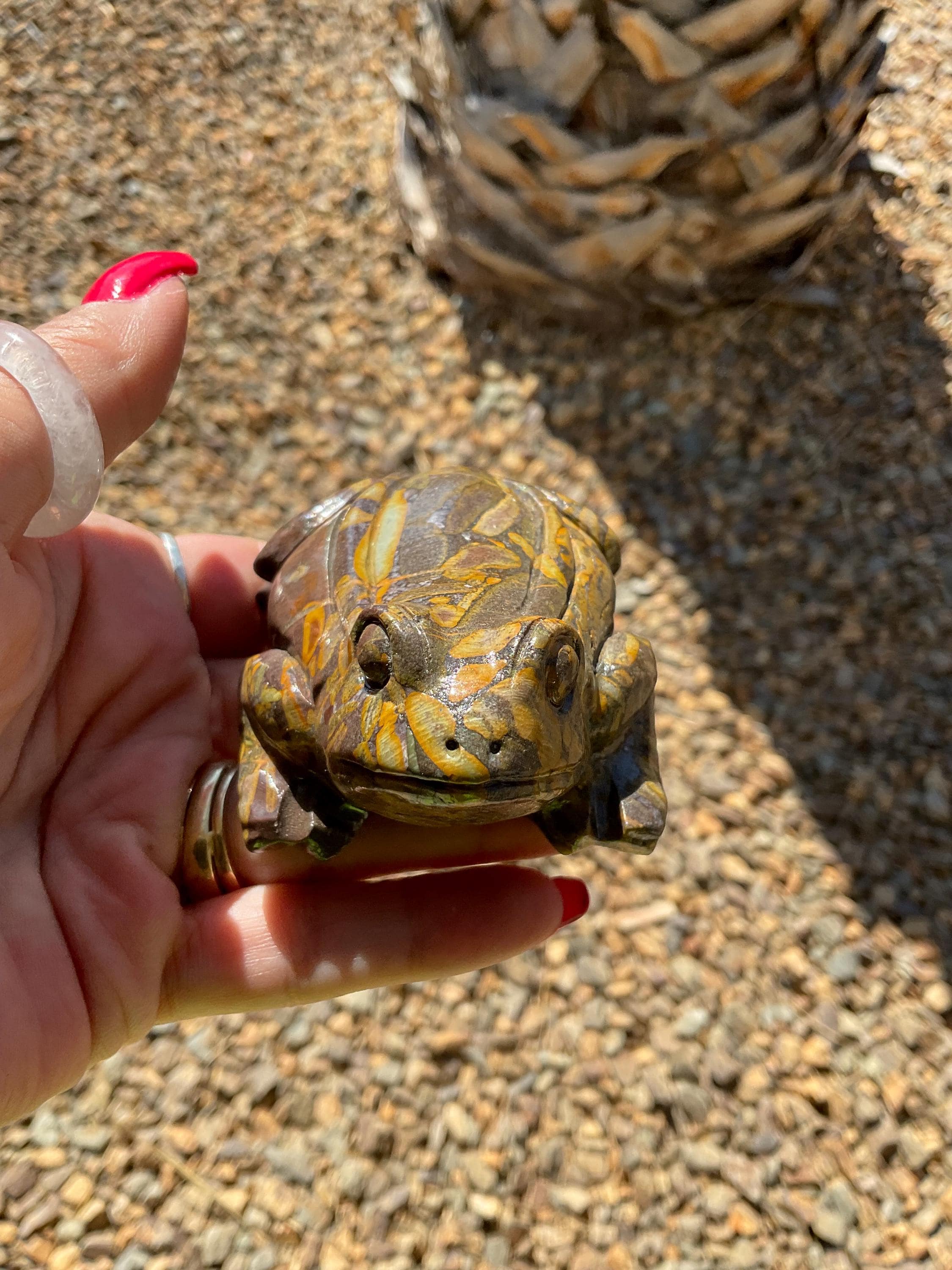 苔瑪瑙のカエル彫刻：家や庭の装飾 - Etsy 日本