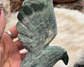 Moss Agate Eagle Carving: Crystal Home Decor (6.15" Tall)