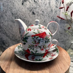 Kent Pottery Holiday Cardinal Tea Cup Tea Pot