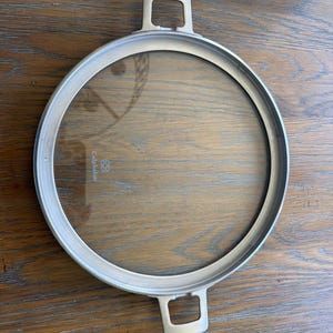 Tapa de repuesto de vidrio plano Caphalon que ahorra espacio, 9,75” interior, 10,5” exterior.