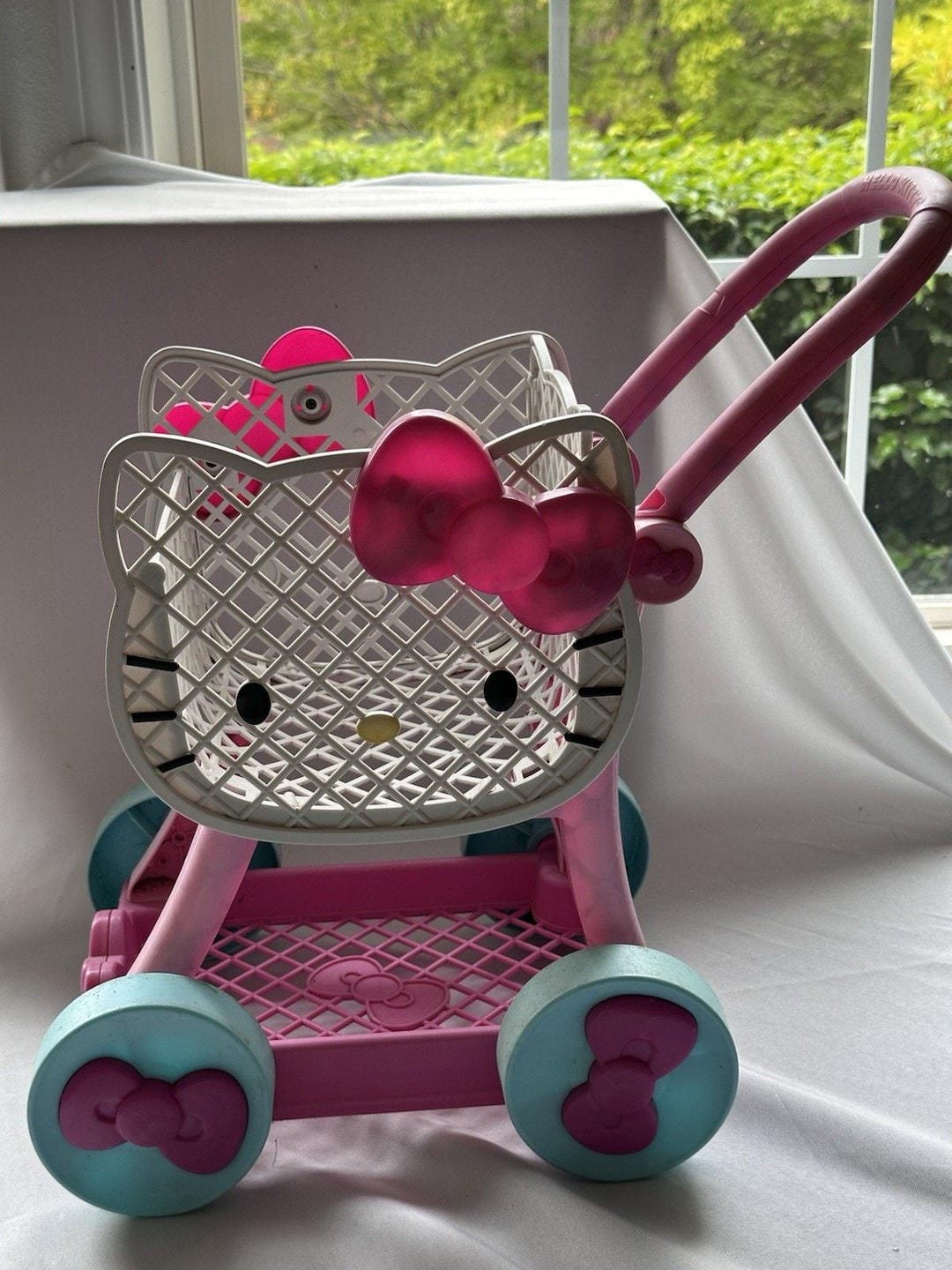 Panier Pique-nique Hello Kitty – 20 Accessoires, Poignée De Transport, Fabrication Française