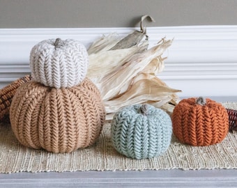 Herringbone Pumpkins Set of 4 // Knit Crochet Pumpkin // Pumpkin Stack