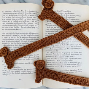 Dachshund Bookmark | crocheted | handmade | different colors | Custom order | Gift idea | Teacher gift | Book accessories