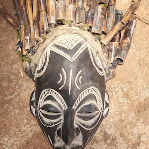 Free shipping Antique African mask  Wood  Hand-Carved African Tribal Mask – Authentic Wood Art with Cultural Detailing