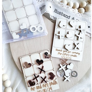 Noughts and Crosses Personalised Wedding Favours / noughts and crosses/ table favours/ table decorations/mini games