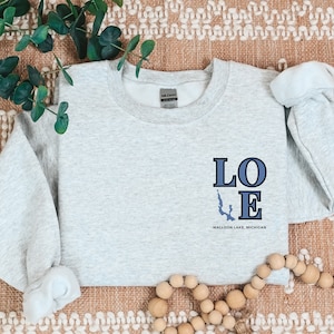 Walloon Lake Love Michigan Crewneck, Unisex Northern Michigan Petoskey Sweatshirt, Gift for Up North Michigan Boat, Nature Outdoor Lover