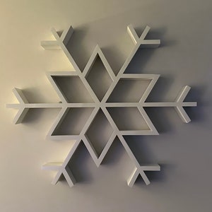 DIY Wooden Snowflake Shelf 