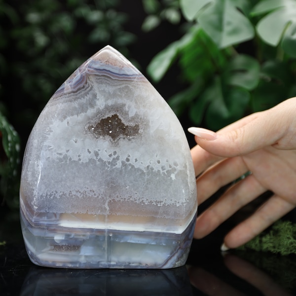 Achat flamme/flame skulptur, naturbelassen. Poliert. Crystal Sisterhood