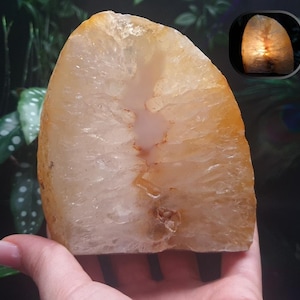 Agate tealight candle holder, untreated, naturall colored agate. Tablelamp/ bedsidetable lamp/crystal agate lamp. #16 Crystal-Sisterhood