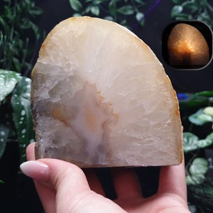 Agate tealight candle holder, untreated, naturall colored agate. Tablelamp/ bedsidetable lamp/crystal agate lamp. #19 Crystal-Sisterhood