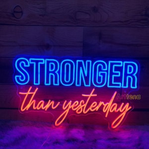 Letrero de neón &quot;Más fuerte que ayer&quot;, para gimnasio, yoga, pilates, motivación, regalo para gimnastas, decoración de pared para sala de entrenamiento, fitness