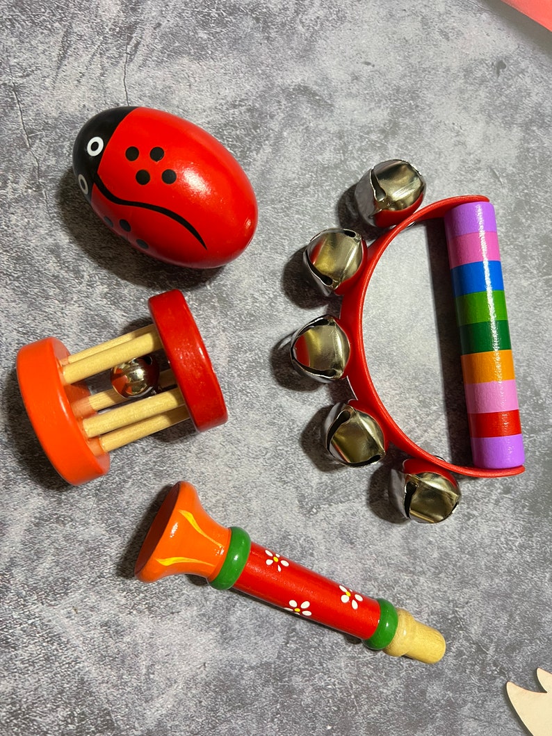 4-delige houten instrumenten set in rood, Montessori houten speelgoedinstrumenten kit voor peuters, babymuziekinstrument, muziekinstrument, houten speelgoed afbeelding 2