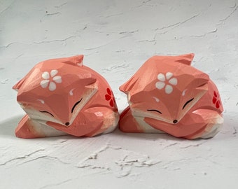 Wooden Carved 3D Fox Ornament Decoration-Cute Animals Ornaments Desk Decor-Wooden Animals Decoration-Handmade Wood Fox