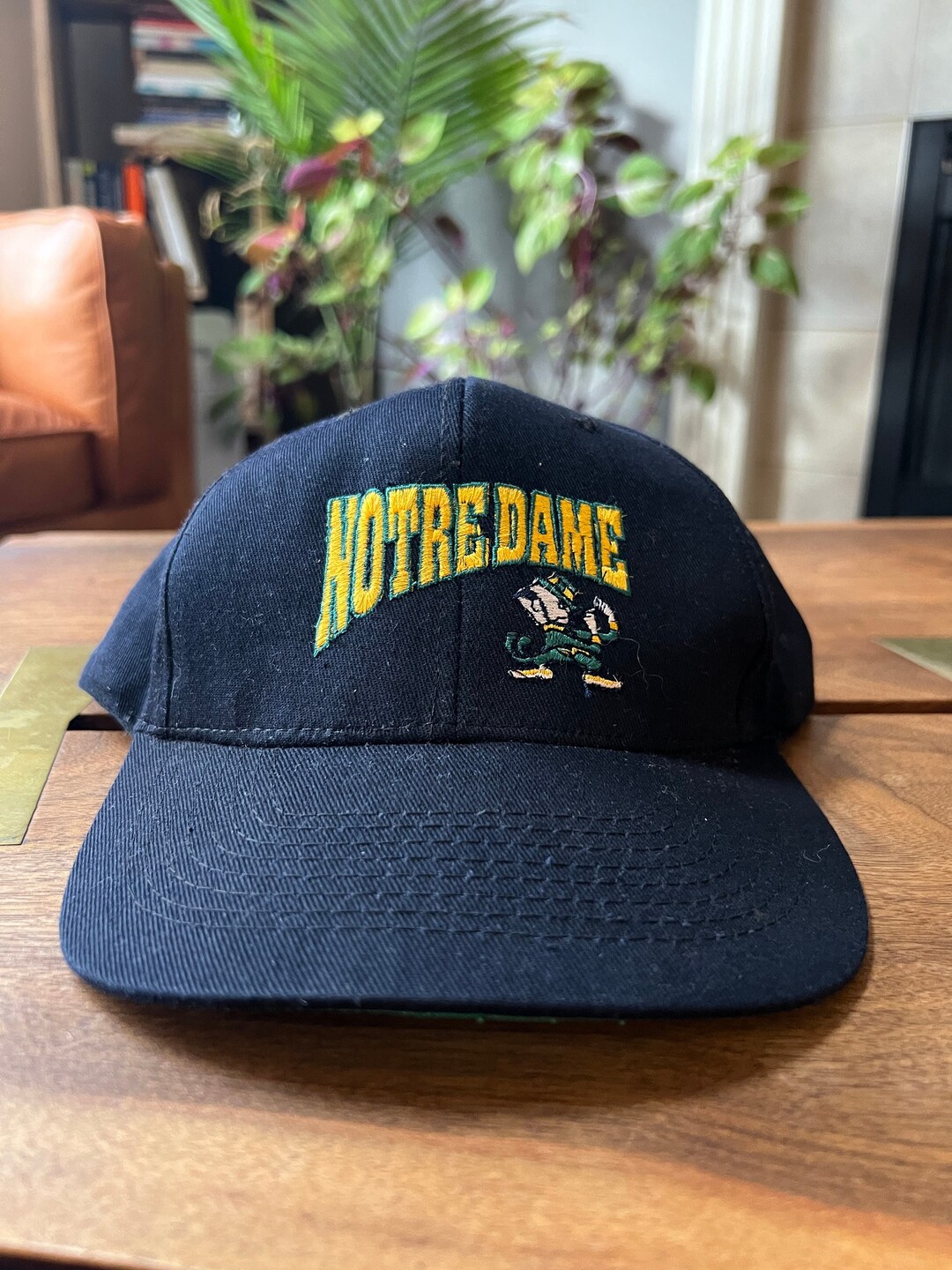 Casquette Snapback Vintage Notre Dame Fighting Irish - Marque Starter - Années 90 - Occasion